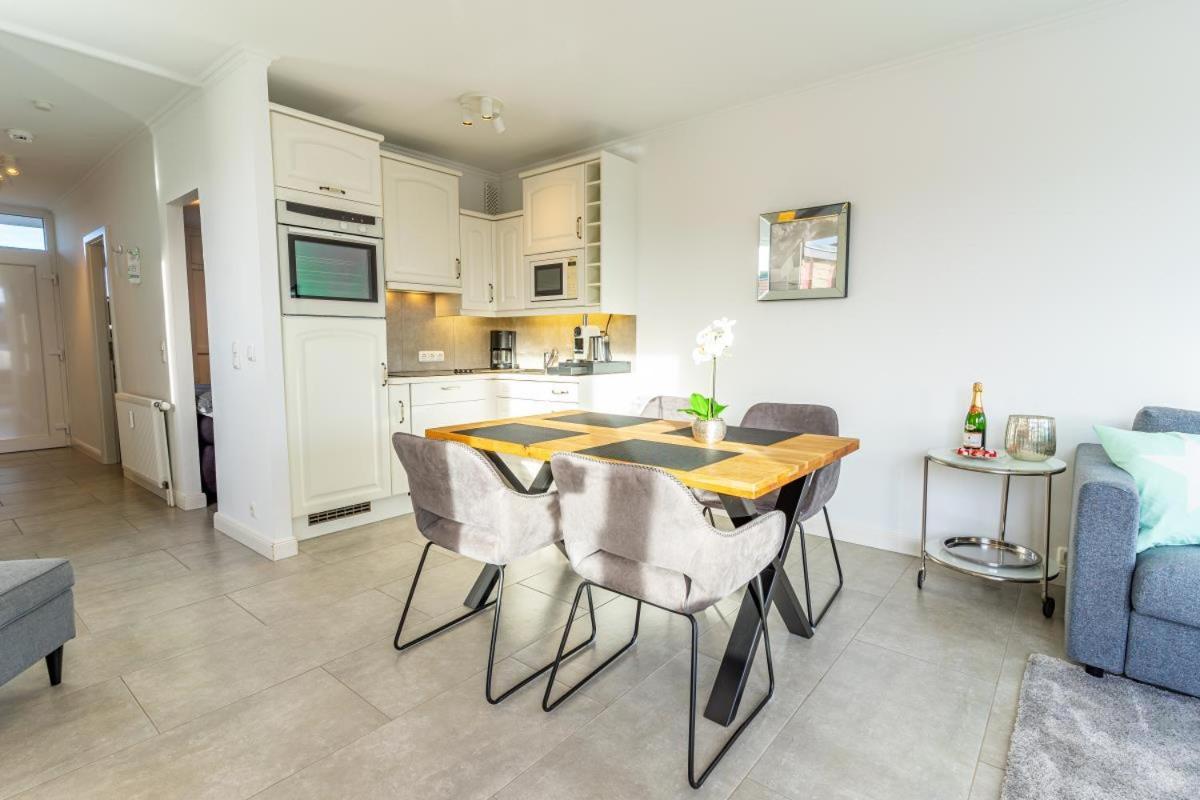 Scharbeutz 2- Zimmer- Luxus Apartment Mit Eigener Sauna エクステリア 写真